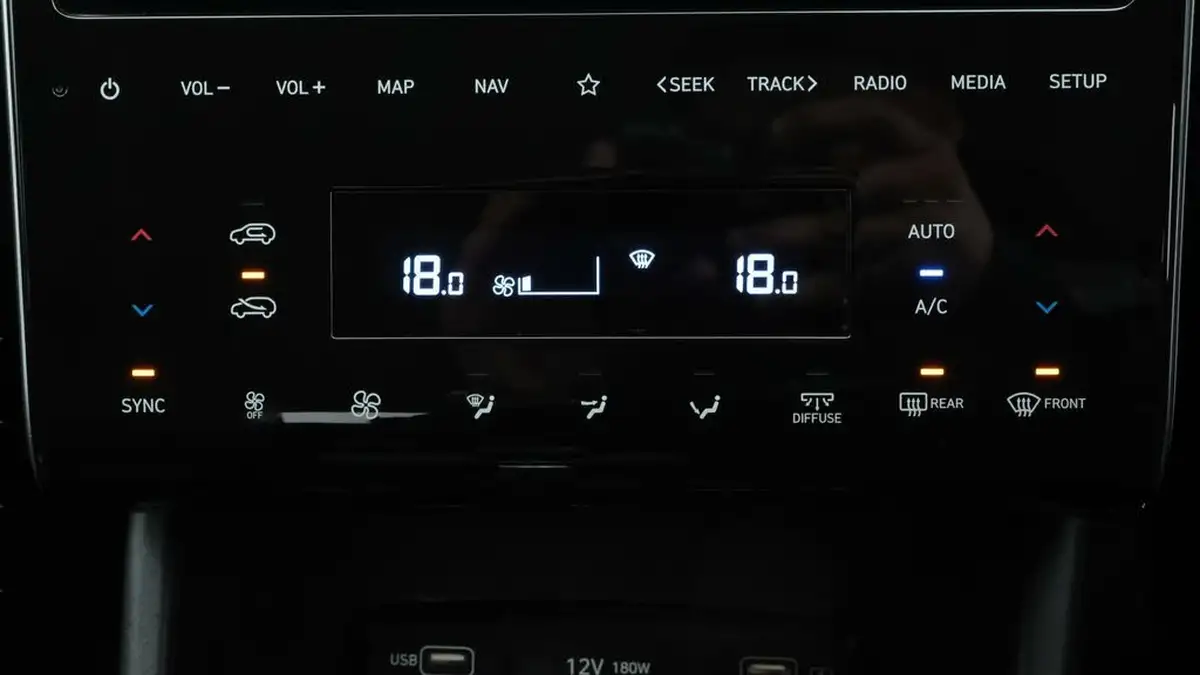 2022-hyundai-tucson-16-t-gdi-se-connect-150ps-big-12