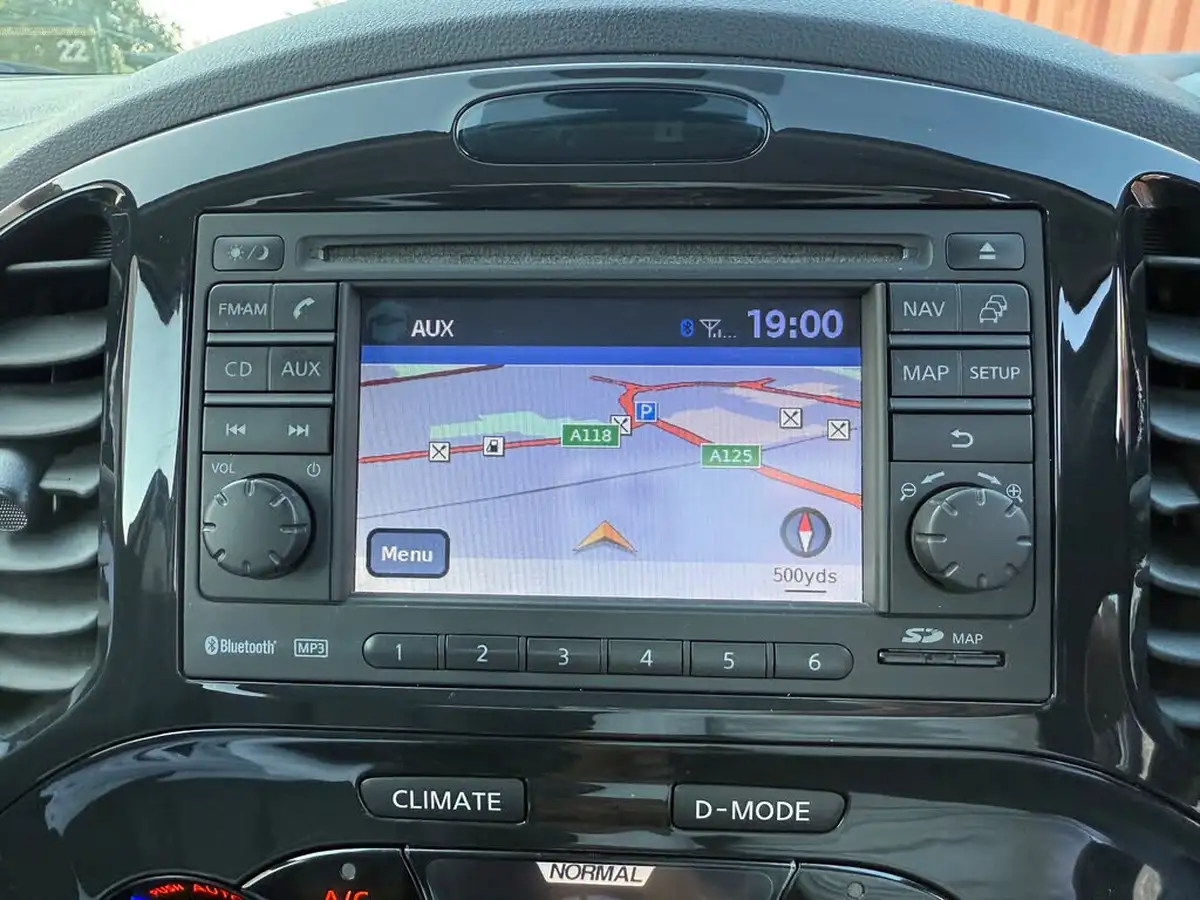2010-nissan-juke-16-tekna-16v-1598cc-big-34