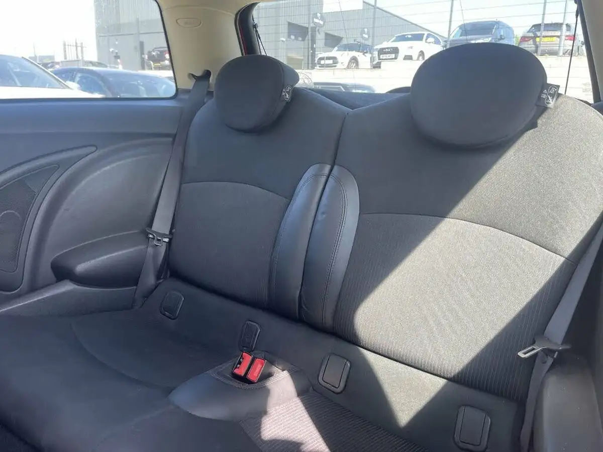 2013-mini-cooper-16td-cooper-d-112bhp-sport-chili-hatchback-3d-big-10