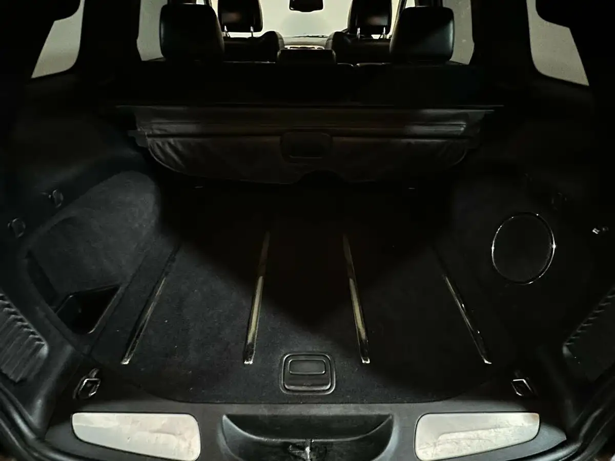 2013-jeep-grand-cherokee-big-18