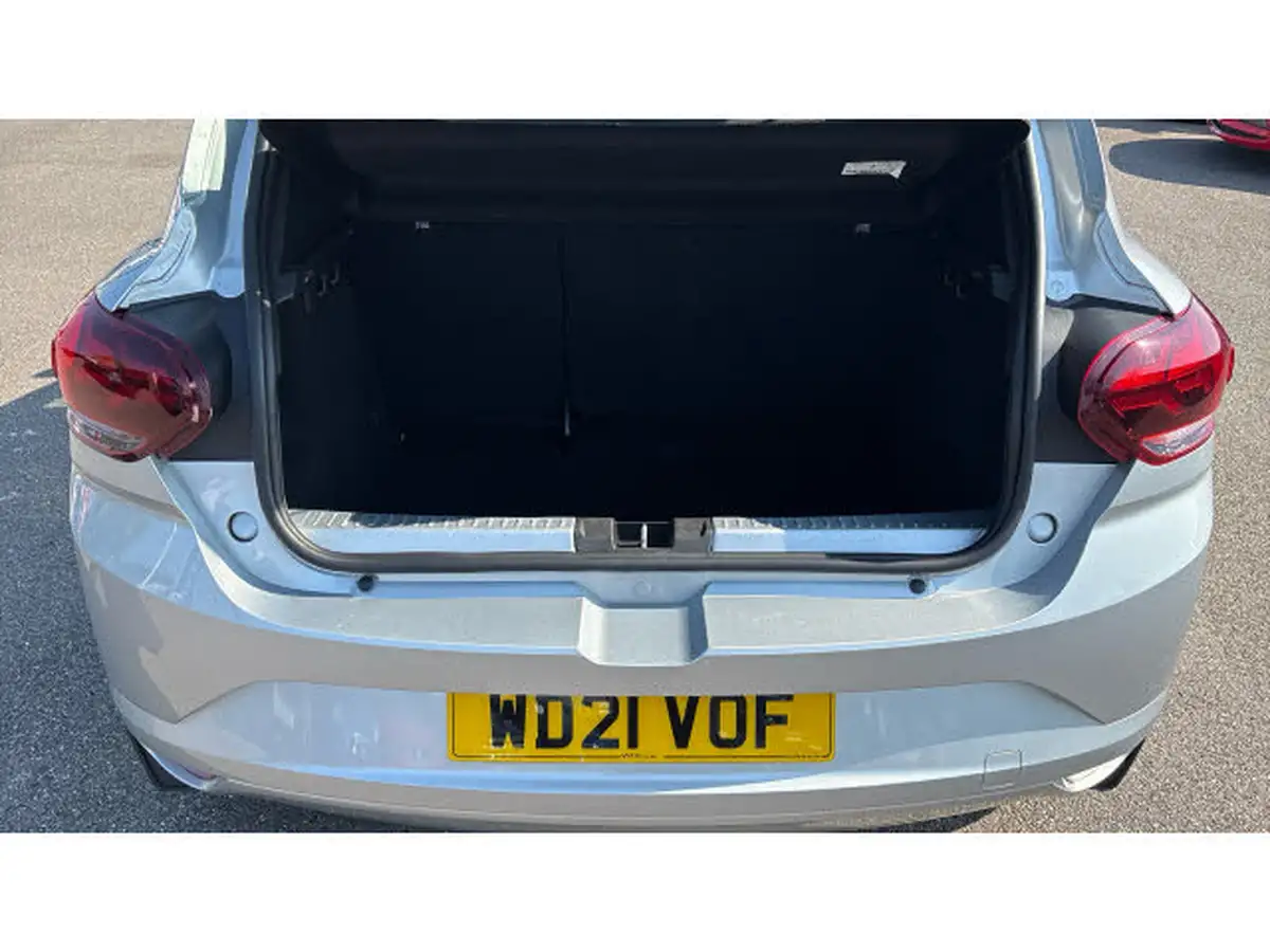 2021-dacia-sandero-10-sce-essential-big-3