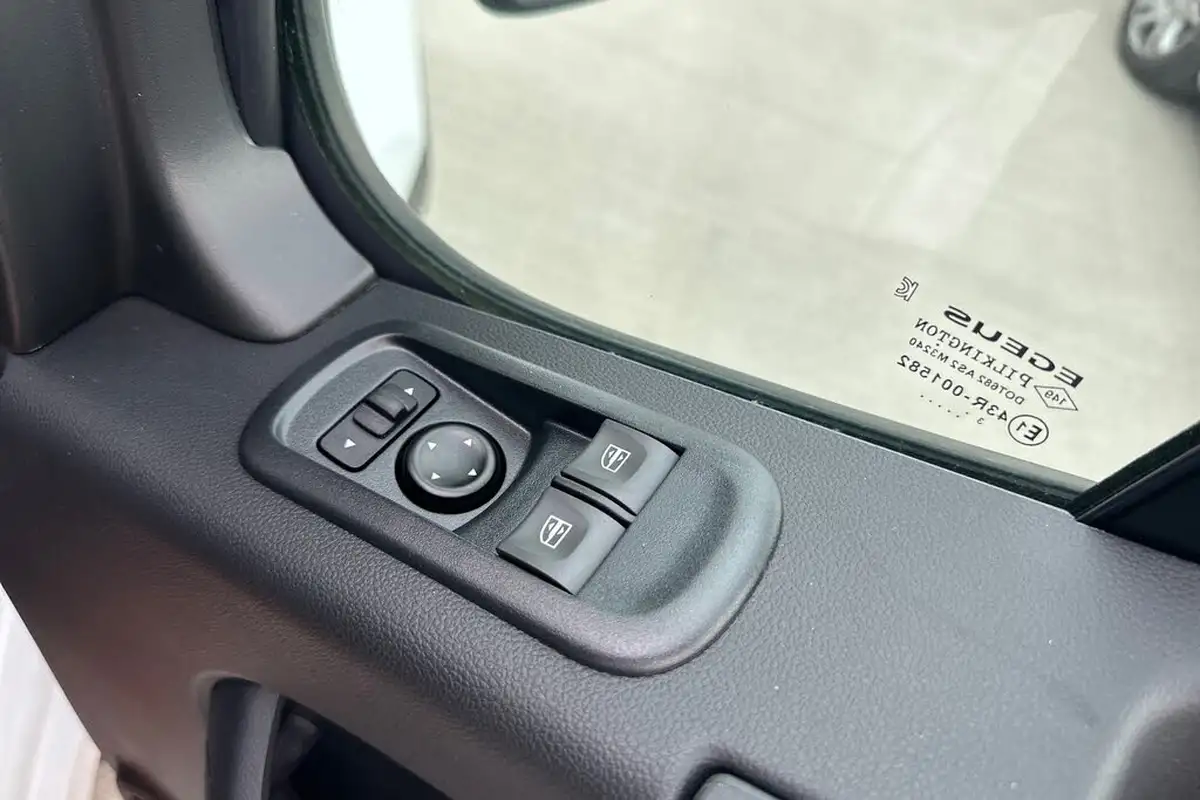 2024-nissan-interstar-23dci-f35-l2h2-acenta-150pseu6d-big-21