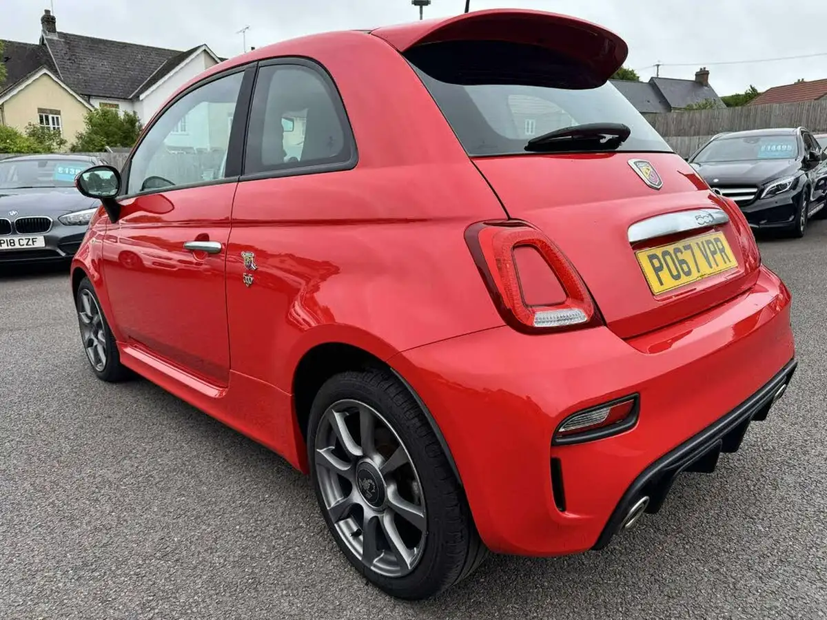2017-abarth-595-14-tjet-big-5