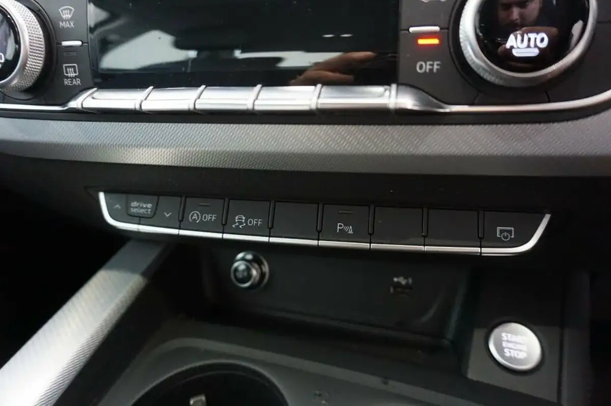 2019-audi-a4-20-35-tfsi-se-big-33