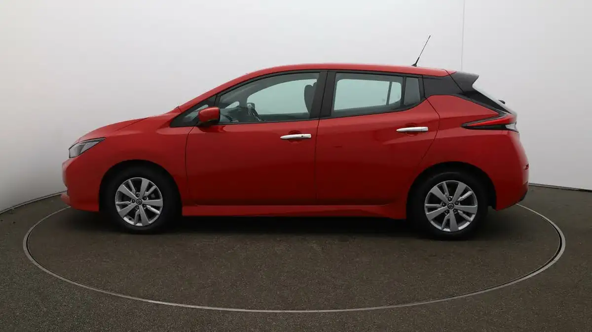 2021-nissan-leaf-e-acenta-big-64