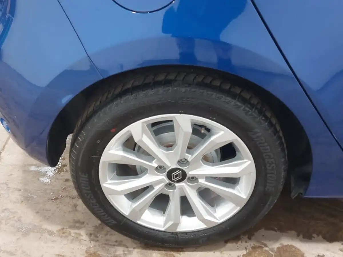 2024-renault-clio-16-evolution-big-16