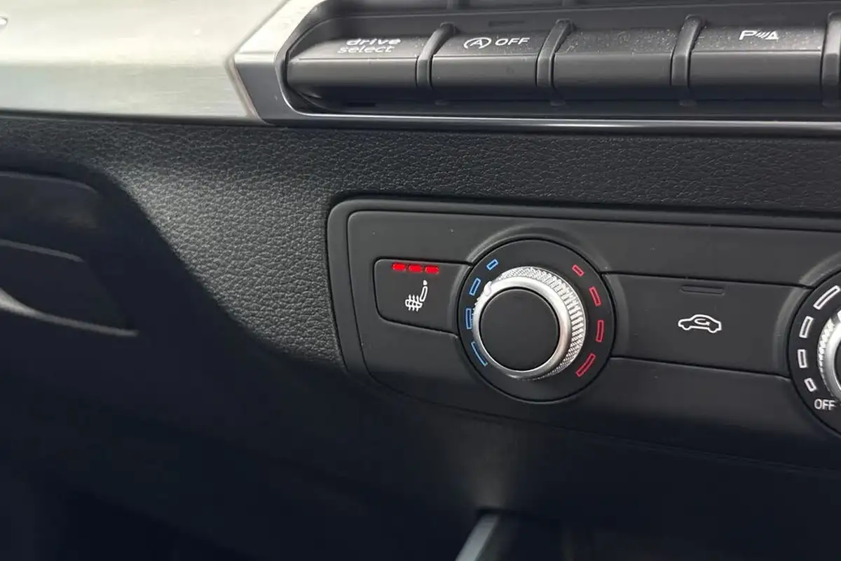 2022-audi-q2-20-35-tdi-s-line-big-35