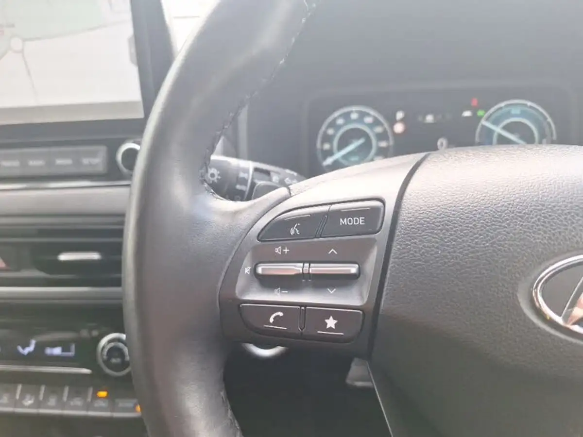 2022-hyundai-kona-16-gdi-premium-big-15