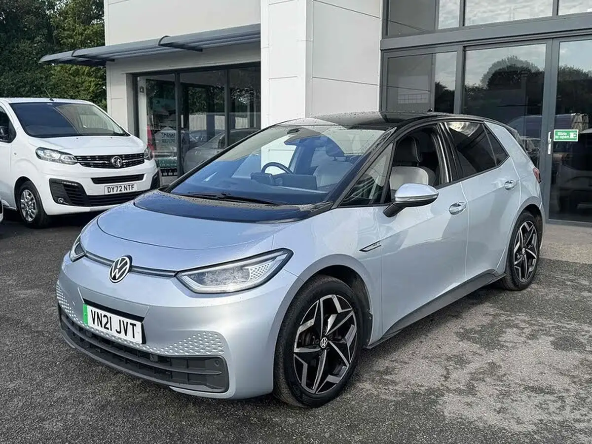 2021-volkswagen-id3-e-tour-big-44
