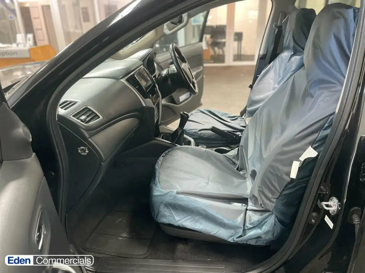 2020-mitsubishi-l200-22di-d-warrior-big-54