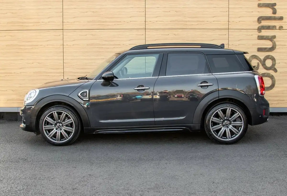 2018-mini-countryman-20-cooper-s-ss-big-12