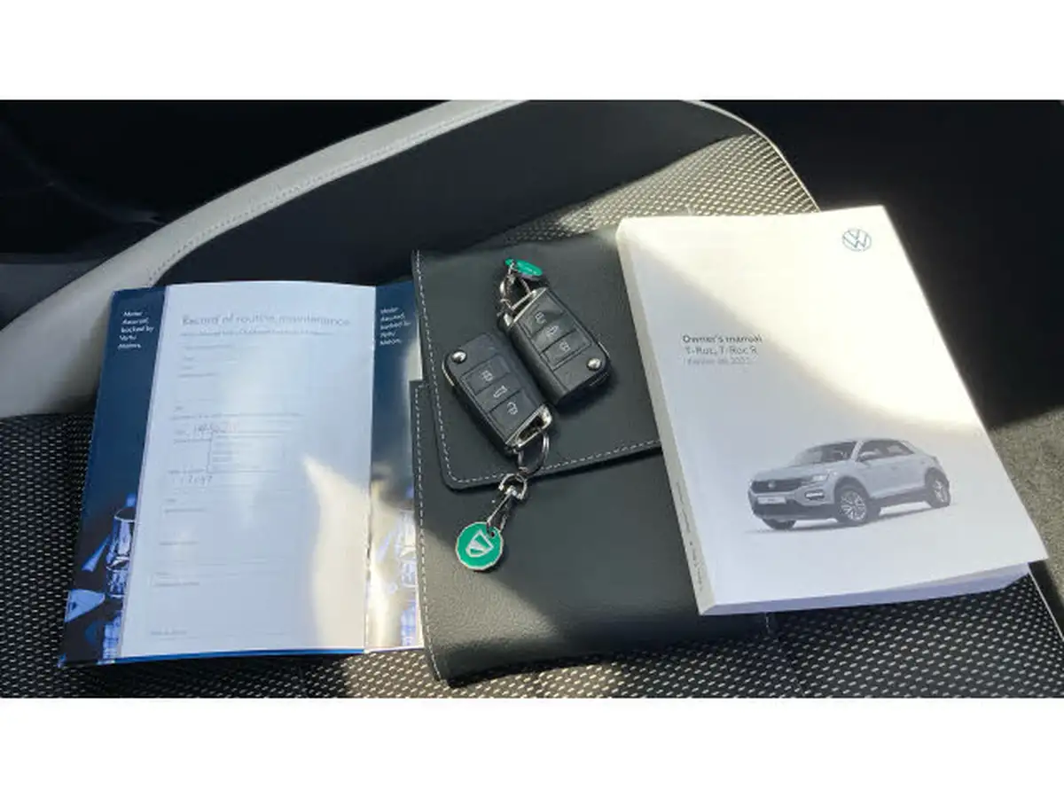 2021-volkswagen-t-roc-15-tsi-sel-dsg-big-18