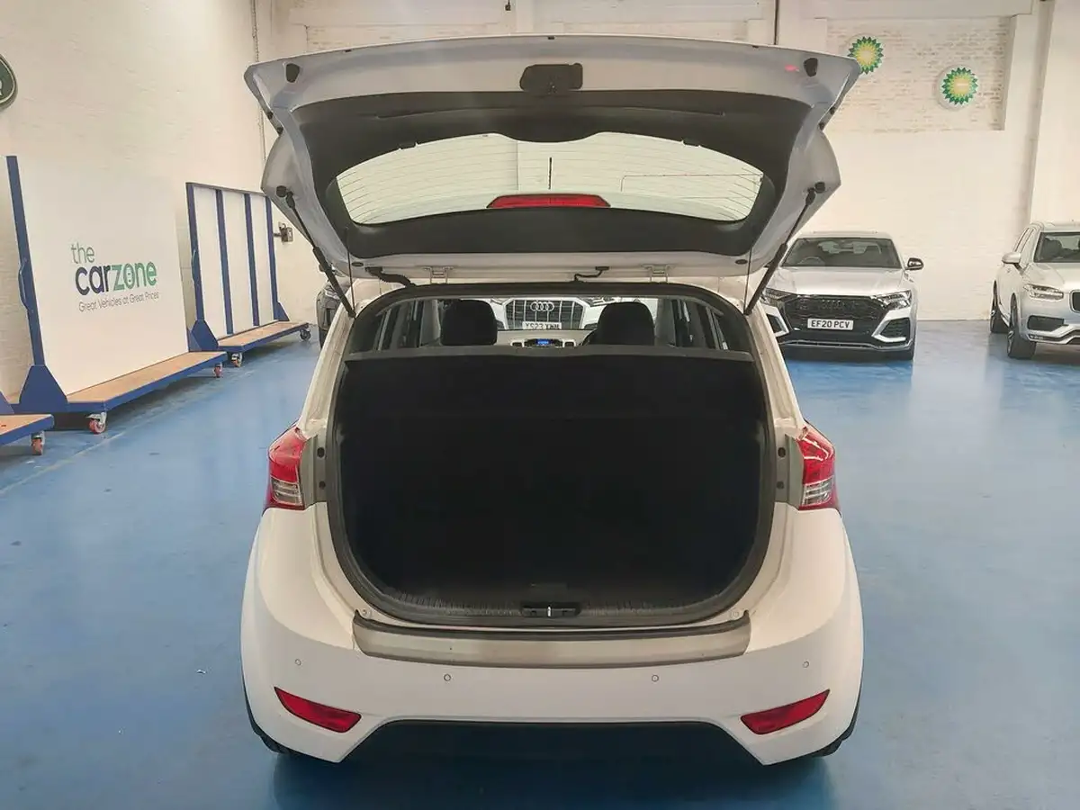 2014-hyundai-ix20-14-active-89bhp-big-4