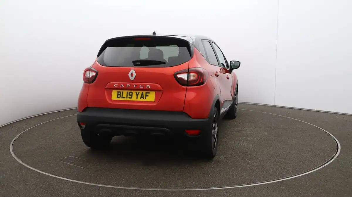 2019-renault-captur-09-tce-iconic-big-55