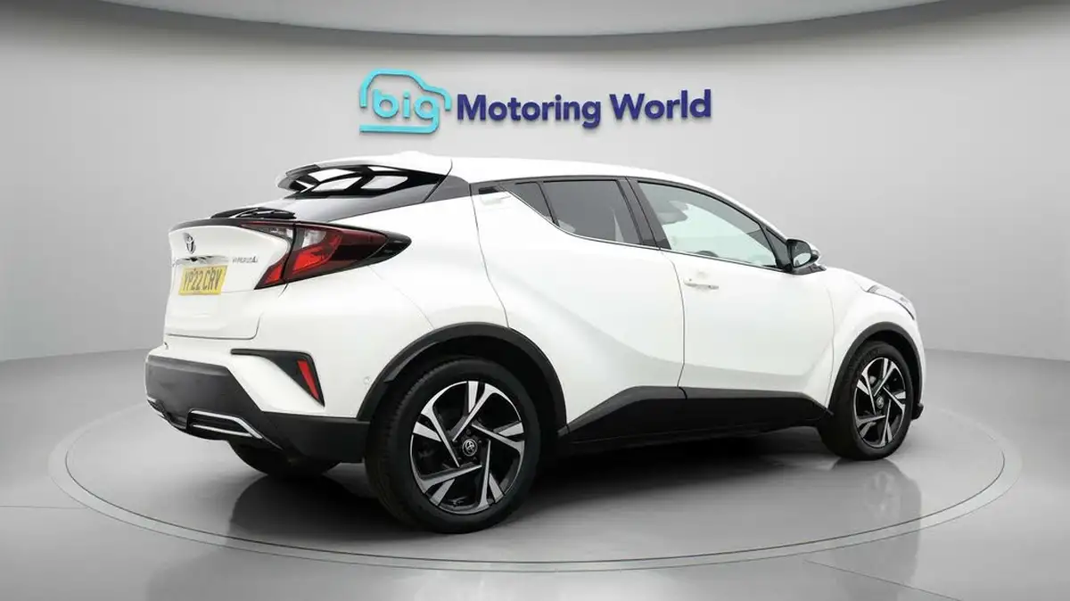 2022-toyota-c-hr-20-vvt-i-design-big-6
