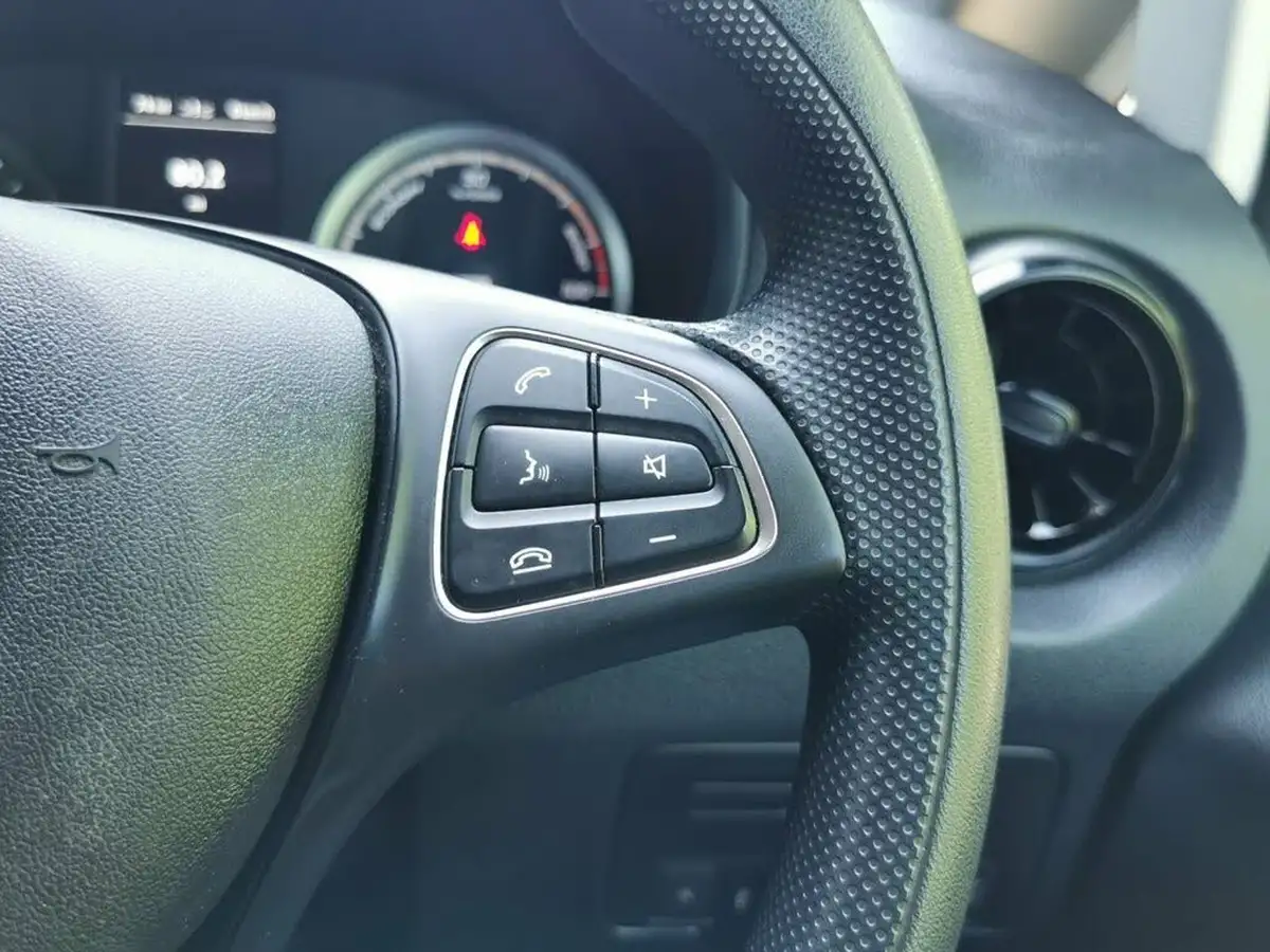 2022-mercedes-benz-vito-e-progressive-l2-big-17