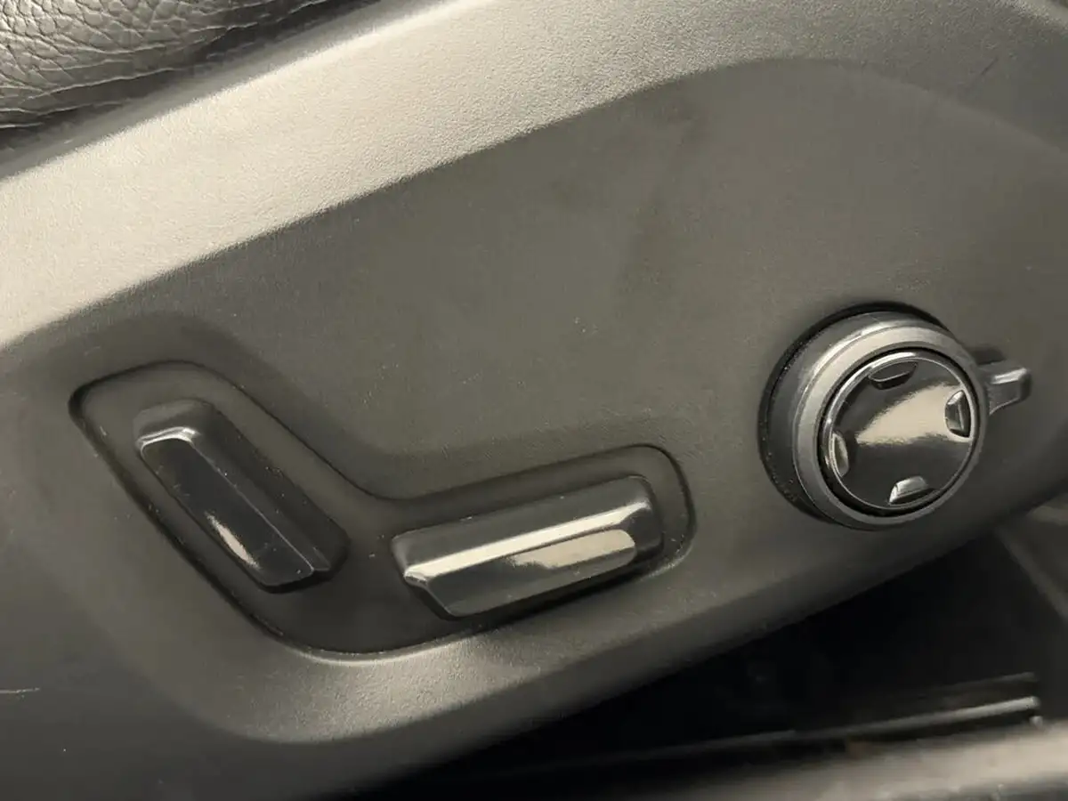 2019-volvo-v90-20-t4-momentum-plus-big-18