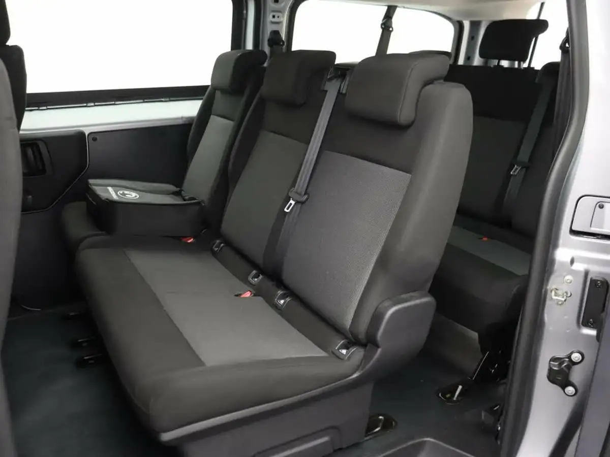 2023-vauxhall-vivaro-life-e-combi-l-big-16