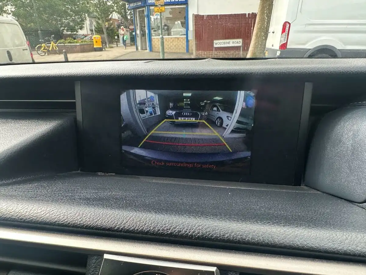 2018-lexus-is-300h-25-executive-edition-lexus-navigation-big-27