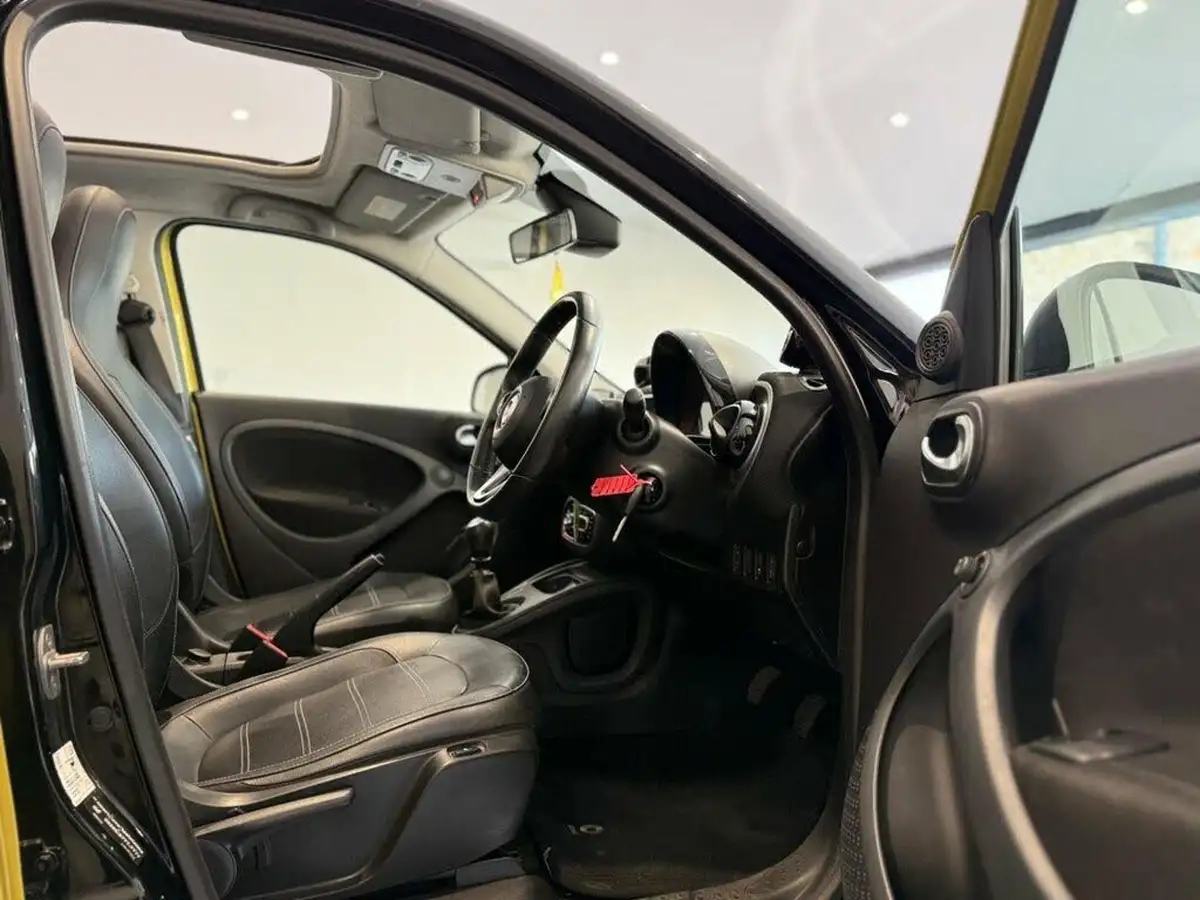 2015-smart-forfour-09-night-sky-prime-premiumss-big-9