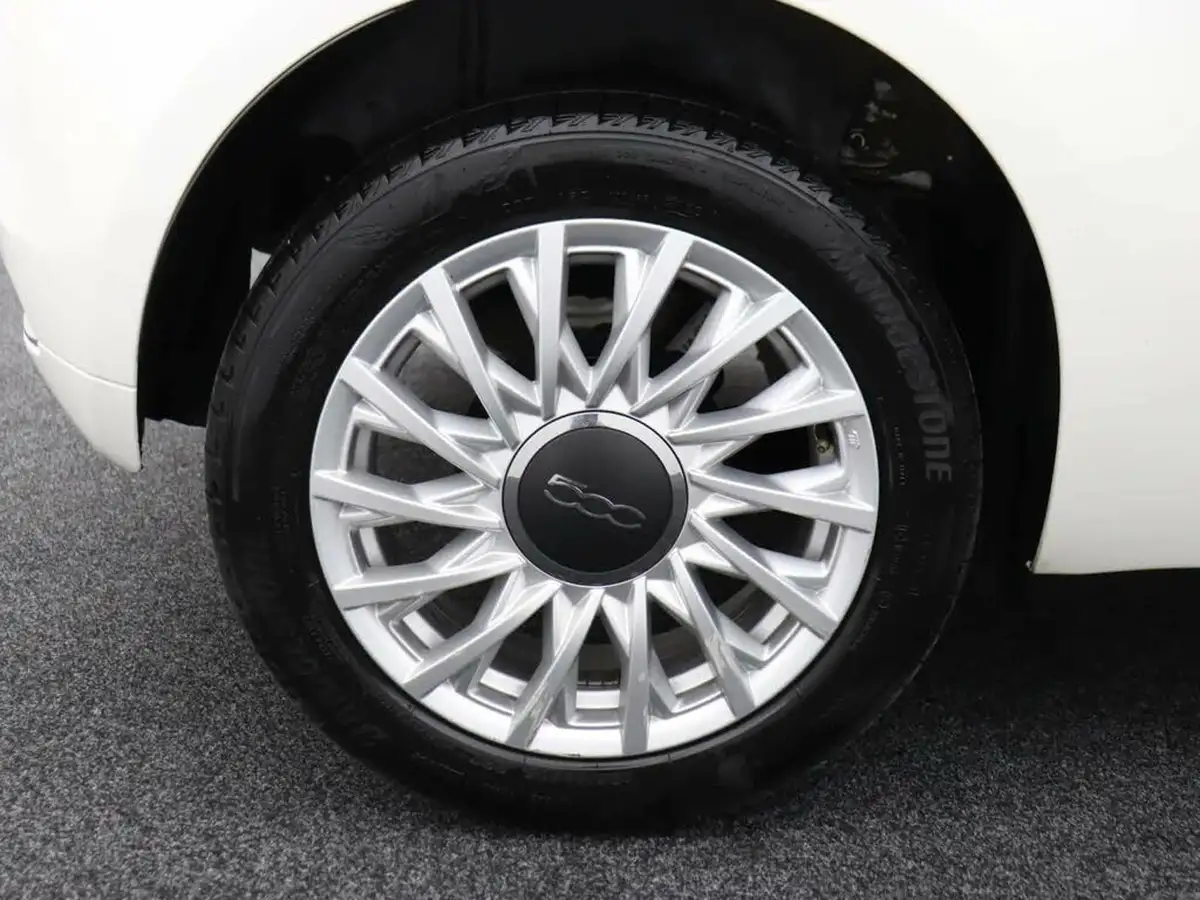 2022-fiat-500-10-dolcevita-big-6