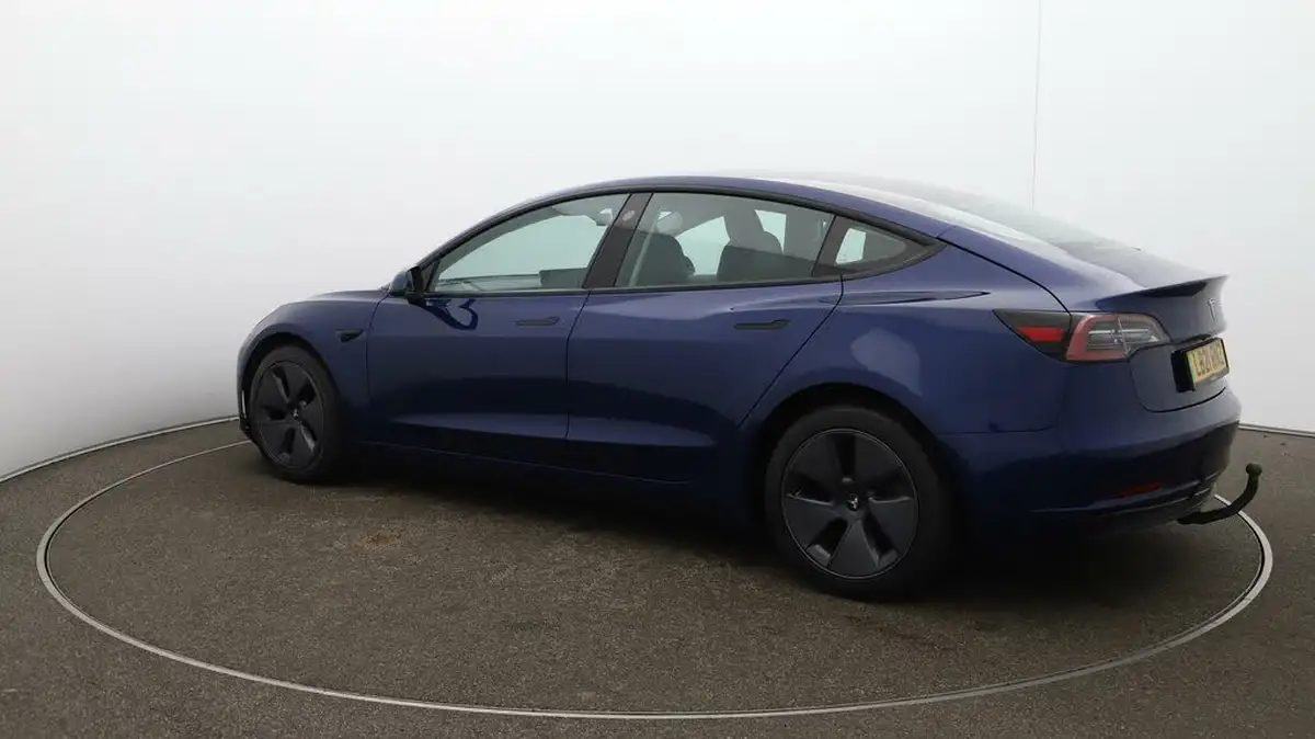 2021-tesla-model-3-e-long-range-4x4-big-35