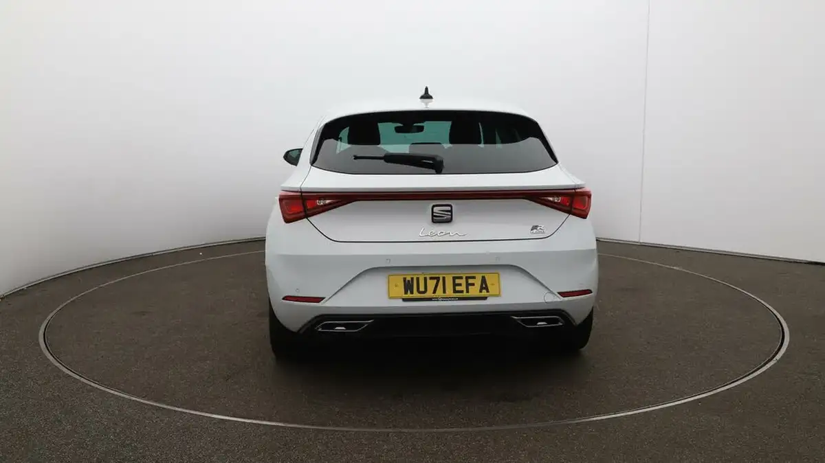 2021-seat-leon-14-e-hybrid-fr-hatchback-big-58