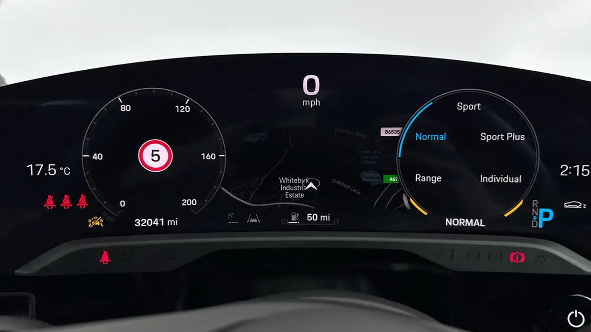2020-porsche-taycan-e-turbo-big-12