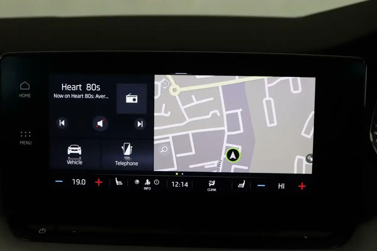 2021-skoda-octavia-15-tsi-se-l-hatchback-big-24