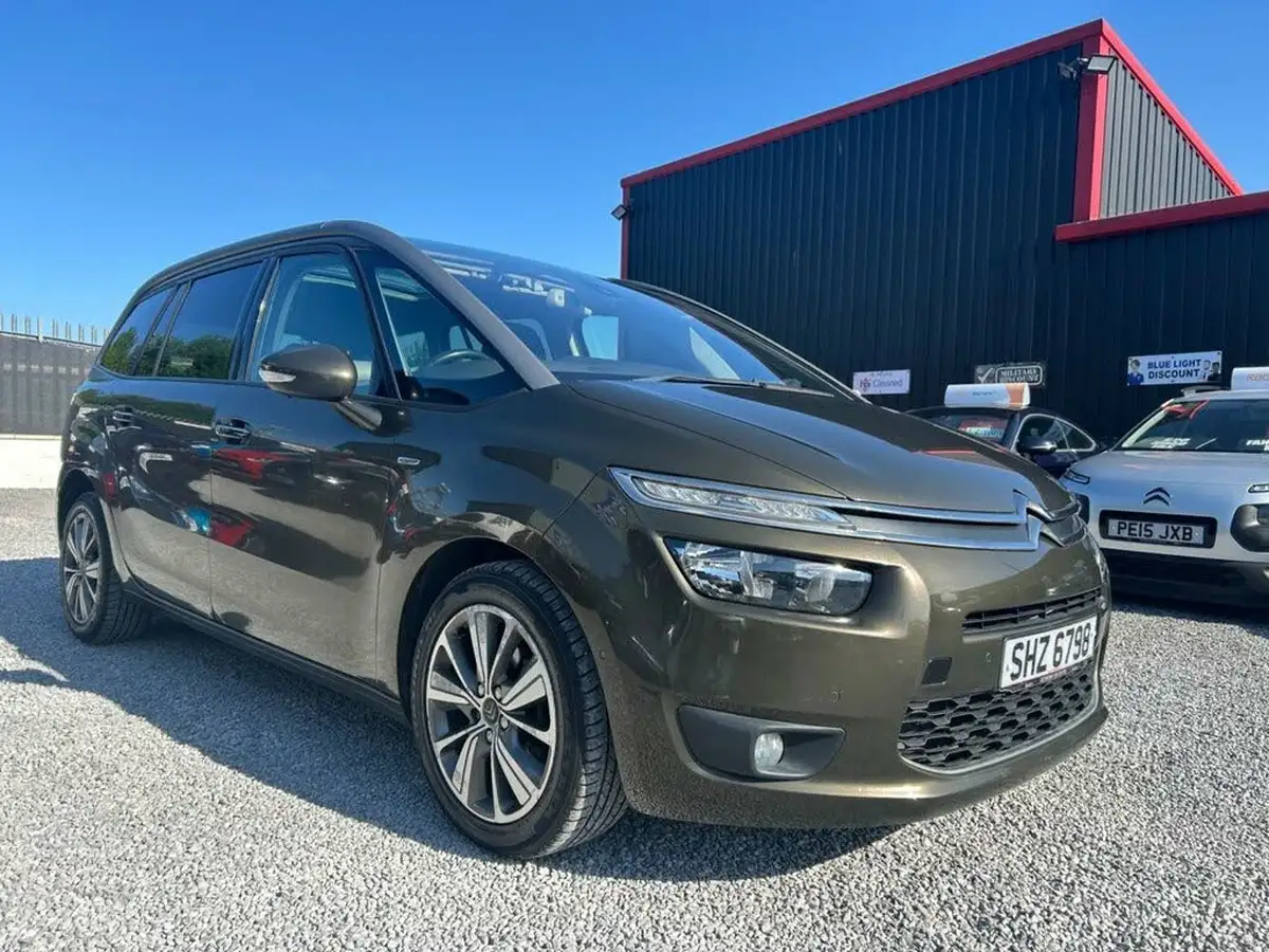 2014-citroen-grand-c4-picasso-16e-hdi-exclusive-big-9