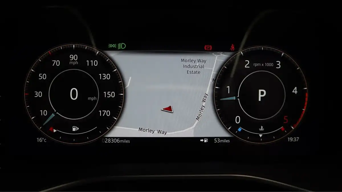 2021-jaguar-f-pace-20-d200-r-dynamic-se-mhev-big-10