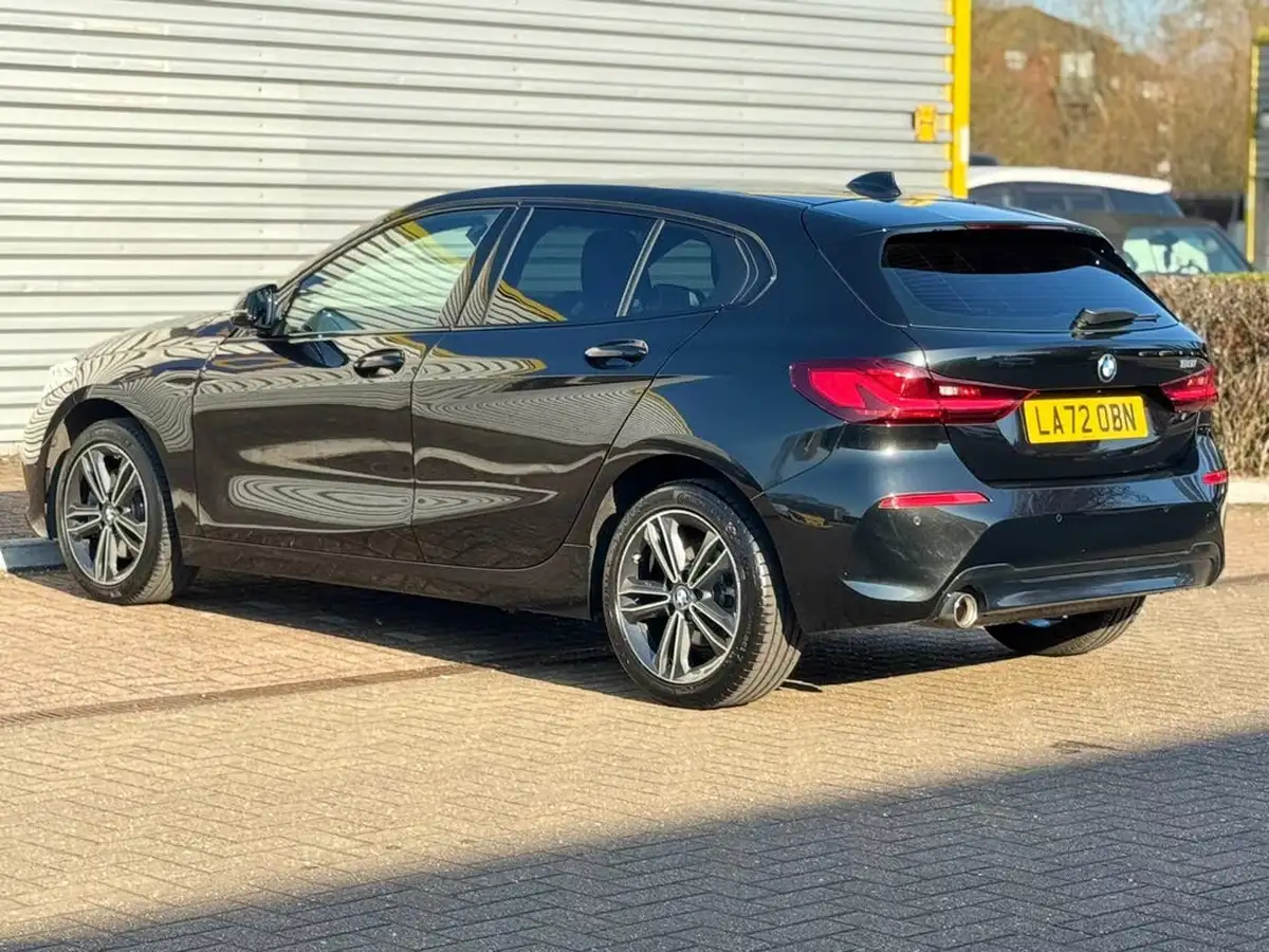 2023-bmw-1-series-15-118i-sport-dct-big-2