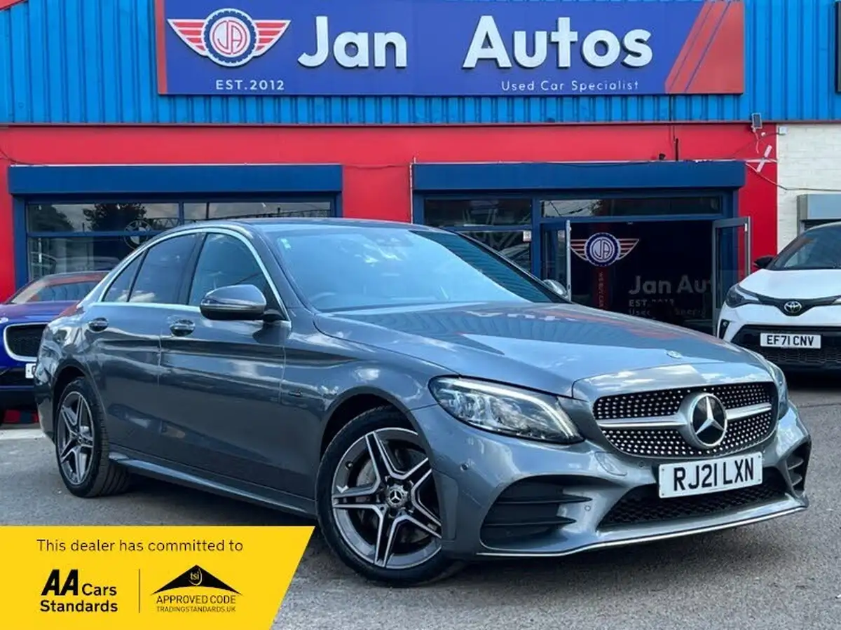 2021-mercedes-benz-c-class-20d-c300de-amg-line-edition-saloon-4d-big-0