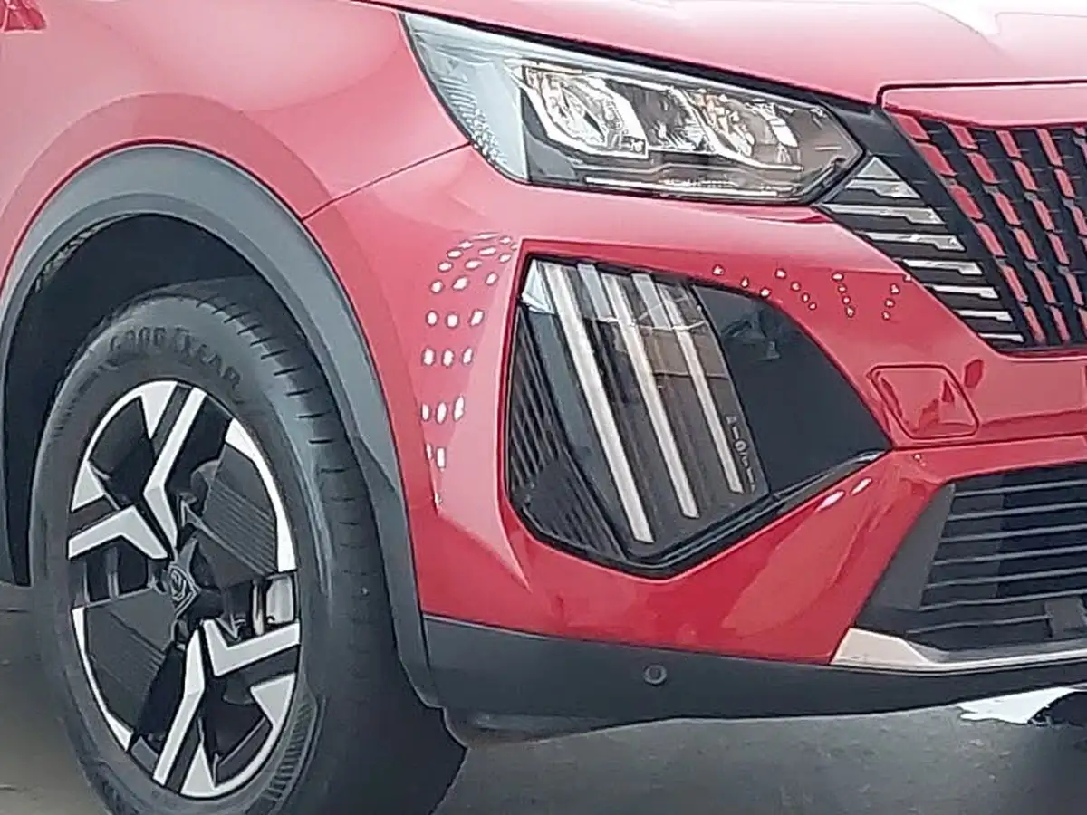 2024-peugeot-2008-suv-12-puretech-allure-130ps-eat8-big-8