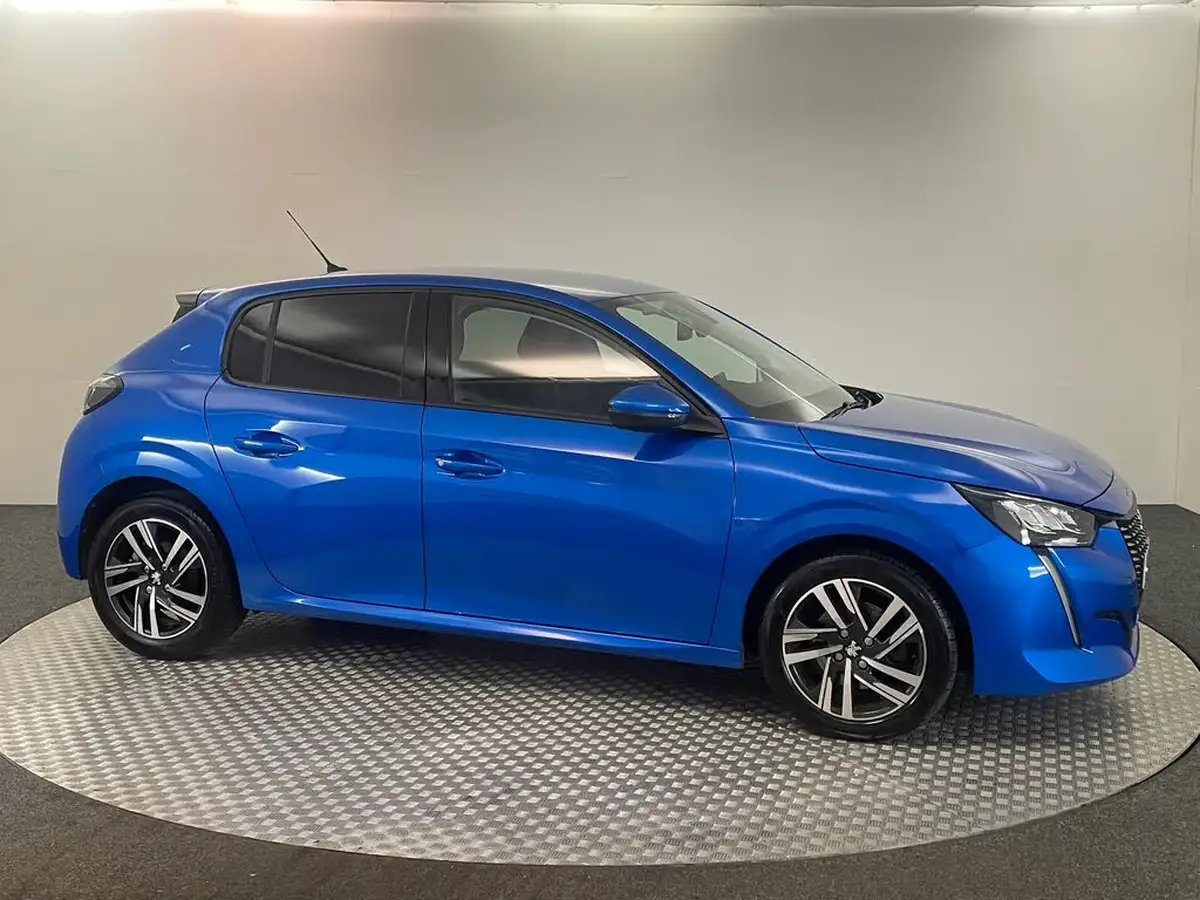 2021-peugeot-208-12-puretech-allure-100bhp-big-1