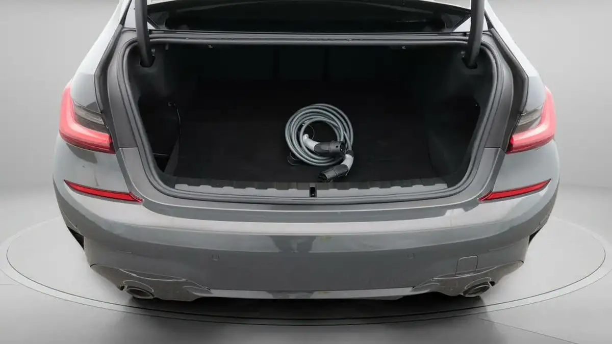 2021-bmw-3-series-20-330e-m-sport-pro-edition-saloon-4d-big-17