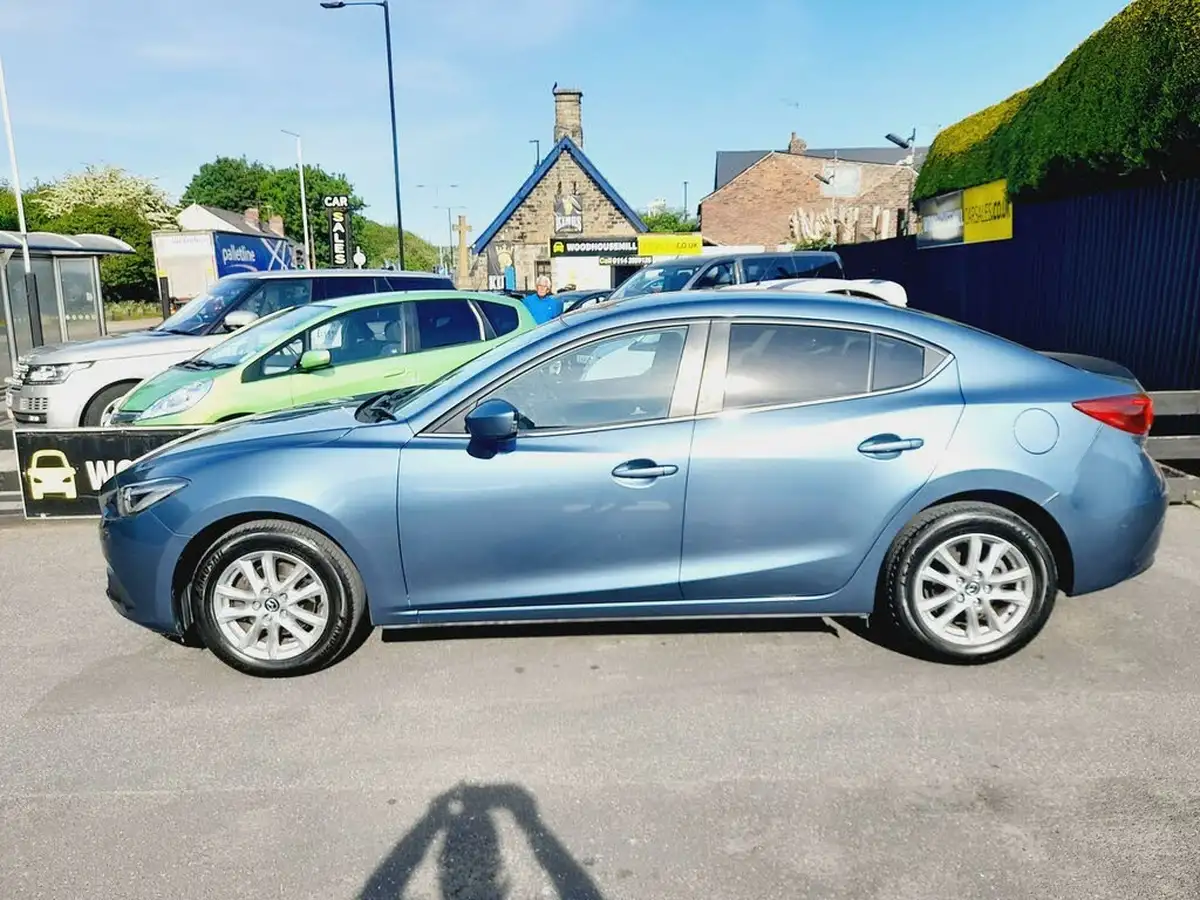 2016-mazda-mazda3-15td-se-l-nav-fastback-4d-big-0