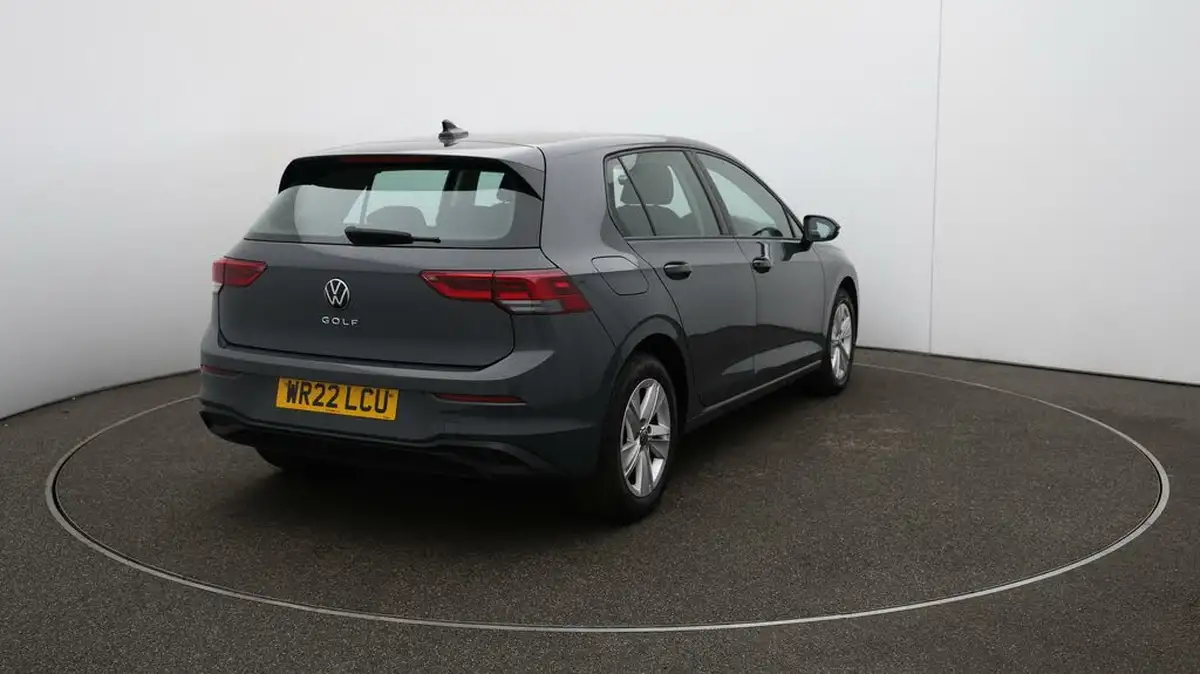 2022-volkswagen-golf-15-tsi-life-130ps-hatchback-big-53