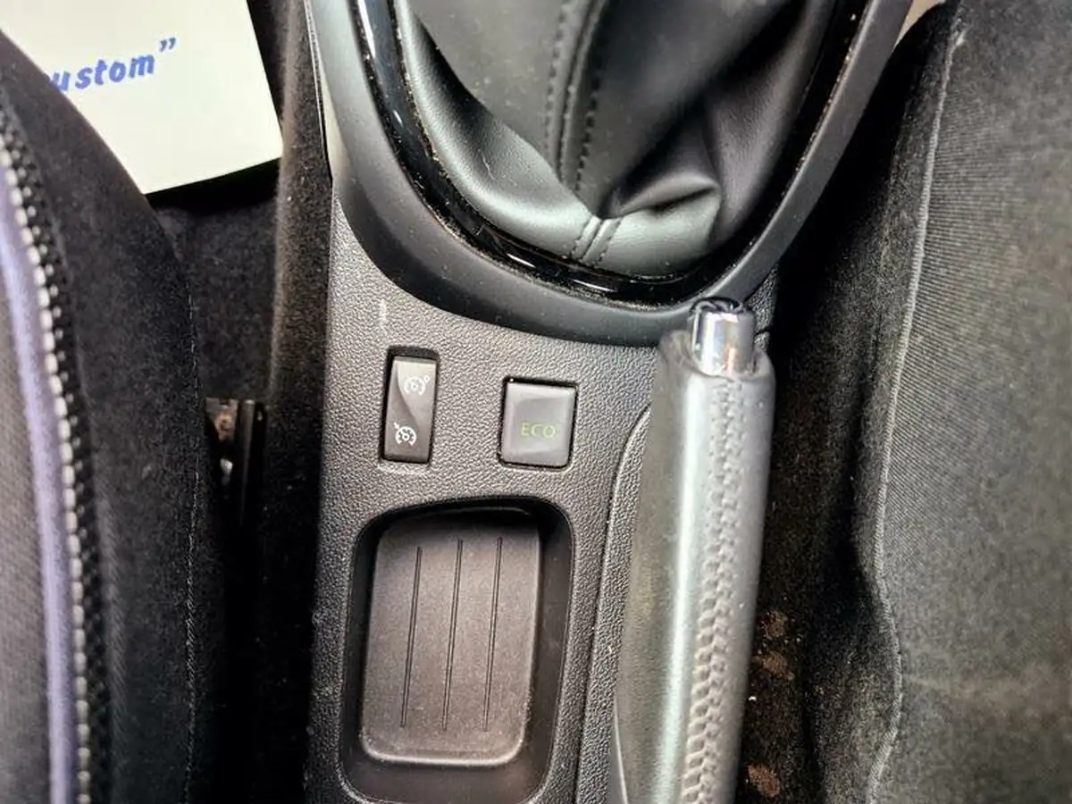 2016-renault-captur-09-dynamique-nav-big-29