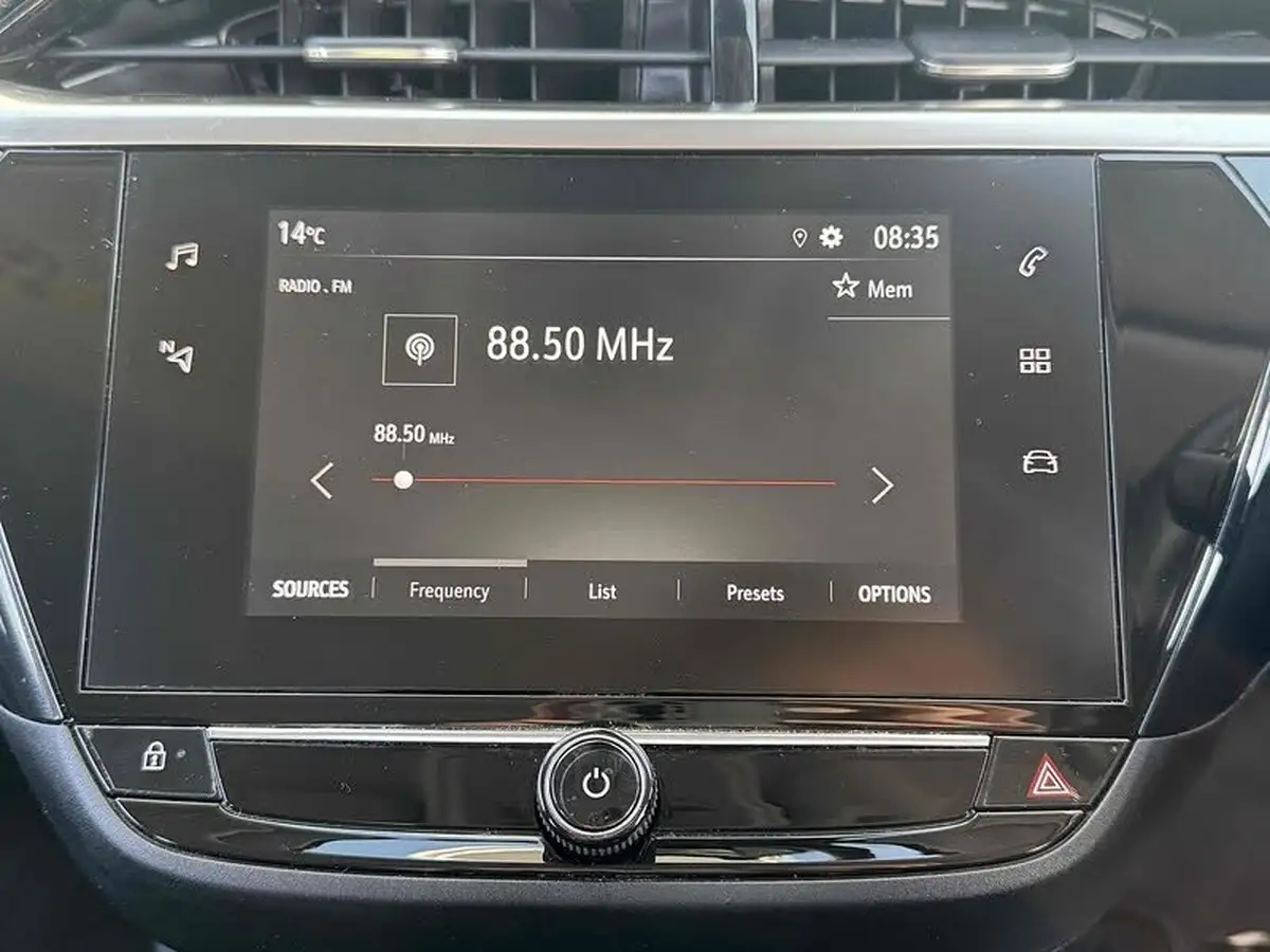 2022-vauxhall-corsa-12i-elite-edition-big-38