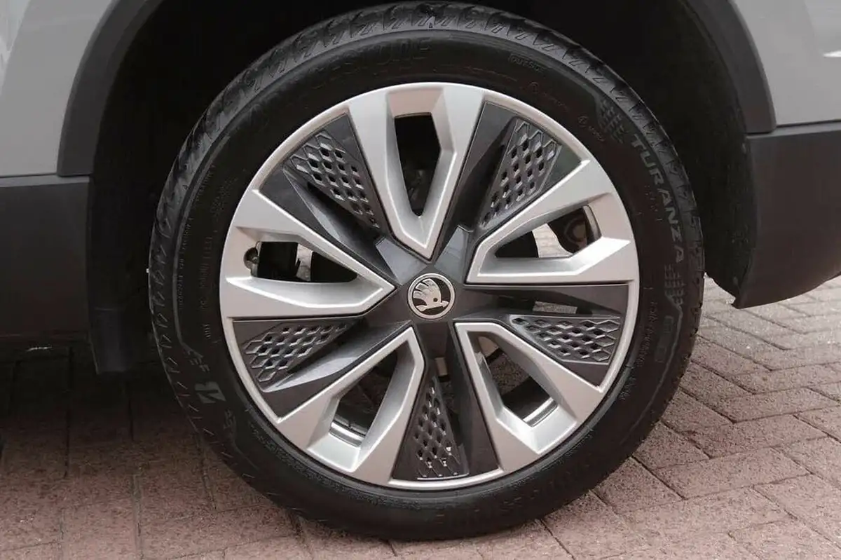 2023-skoda-karoq-15-tsi-se-l-dsg-big-4