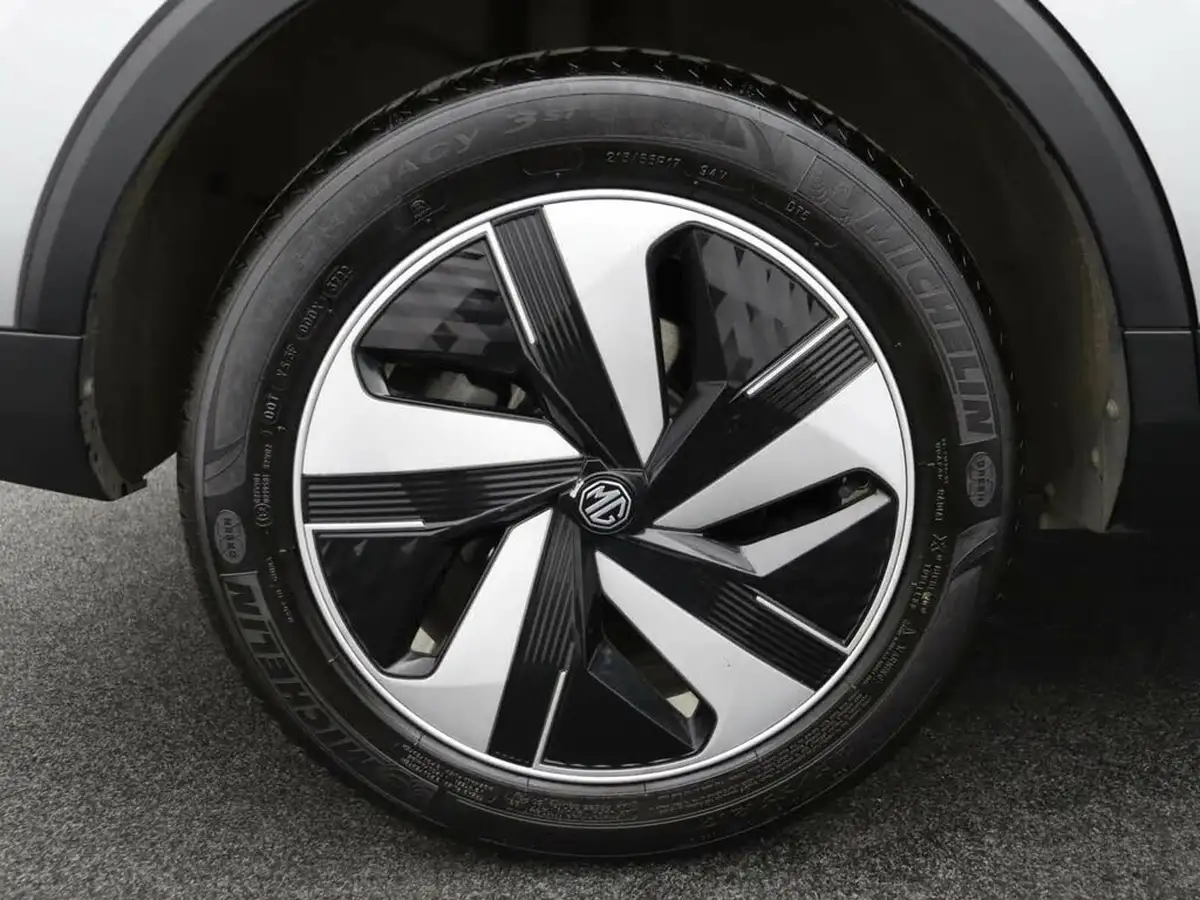 2023-mg-zs-suv-e-trophy-connect-ev-156ps-long-range-big-12