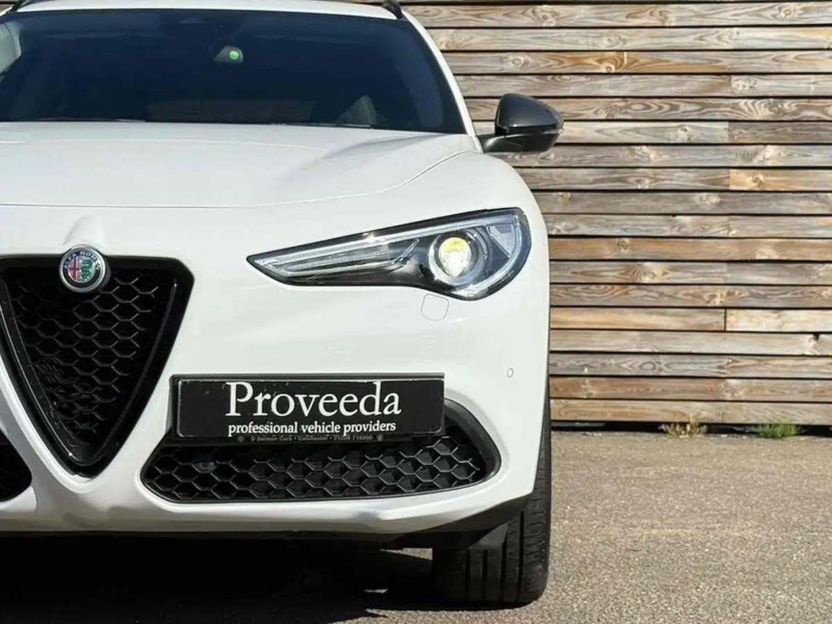 2020-alfa-romeo-stelvio-20-nero-edizione-big-6