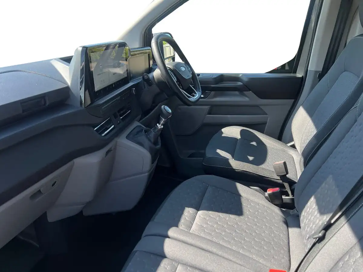 2024-ford-transit-custom-20tdci-300-l2h1-limited-150pseu6e-panel-van-1996cc-big-13