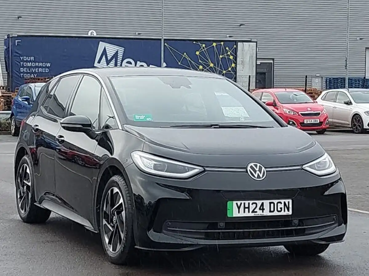 2024-volkswagen-id3-e-pro-match-59kwh-big-0