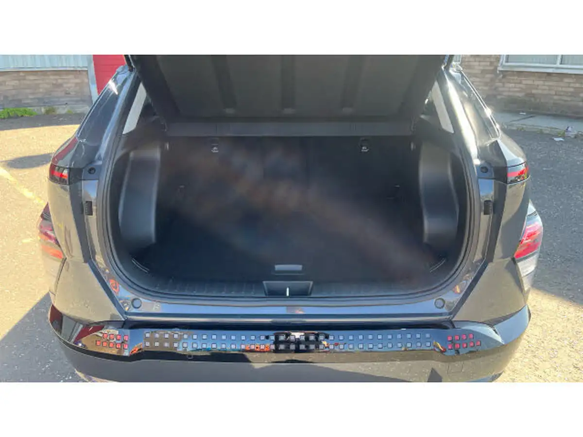 2024-hyundai-kona-e-advance-218ps-65kwh-big-3