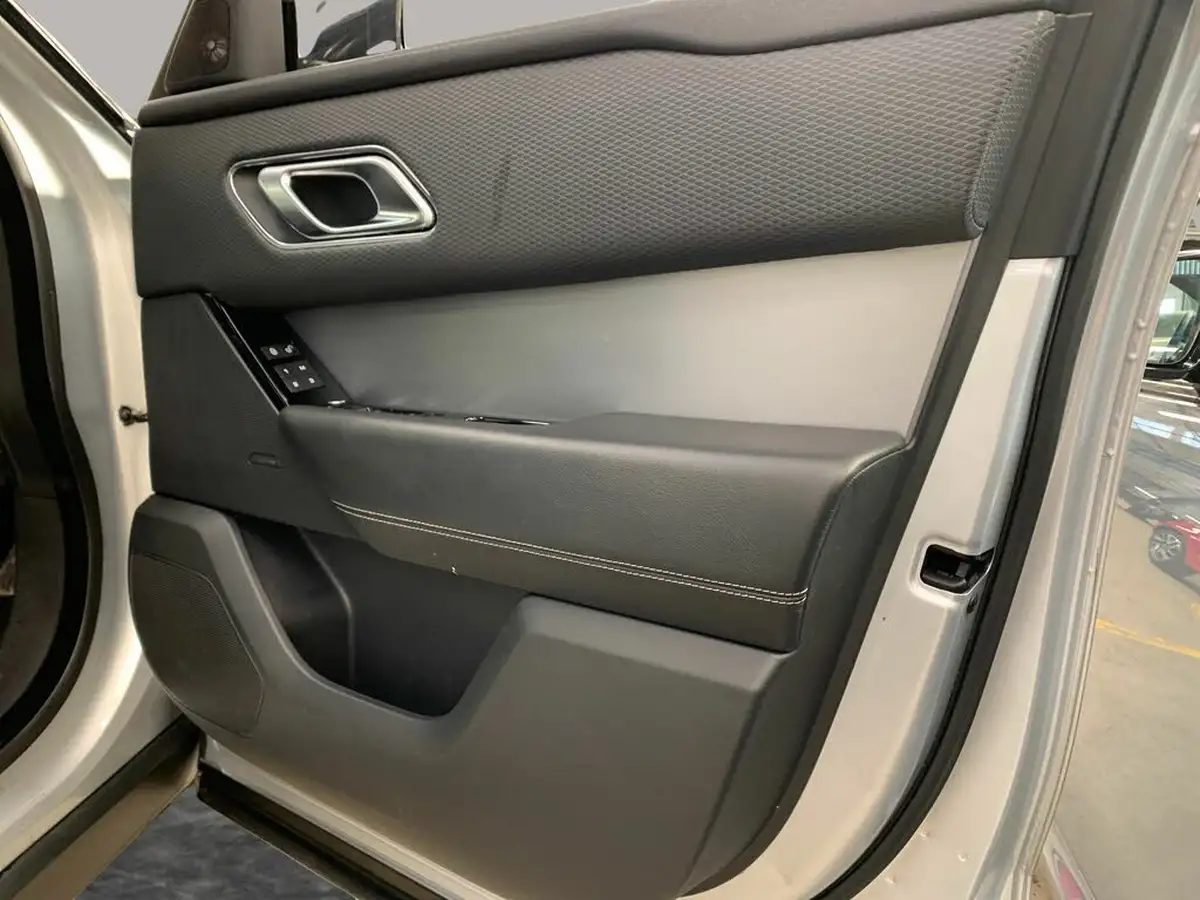 2018-land-rover-range-rover-velar-20-d180-r-dynamic-s-big-43