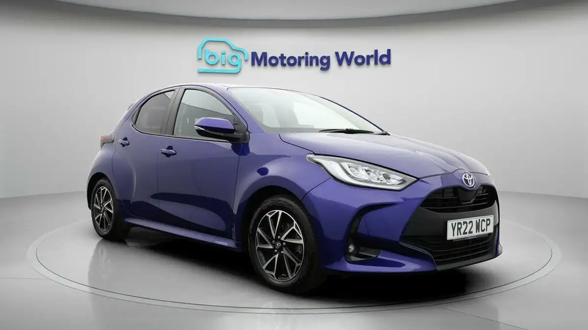 2022-toyota-yaris-15-vvt-i-design-big-0