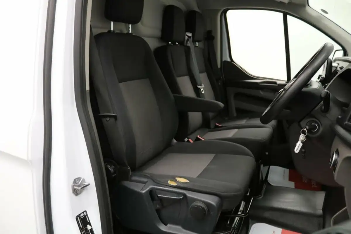 2020-ford-transit-custom-20tdci-280-l1h1-leader-105pseu6dt-panel-van-big-25