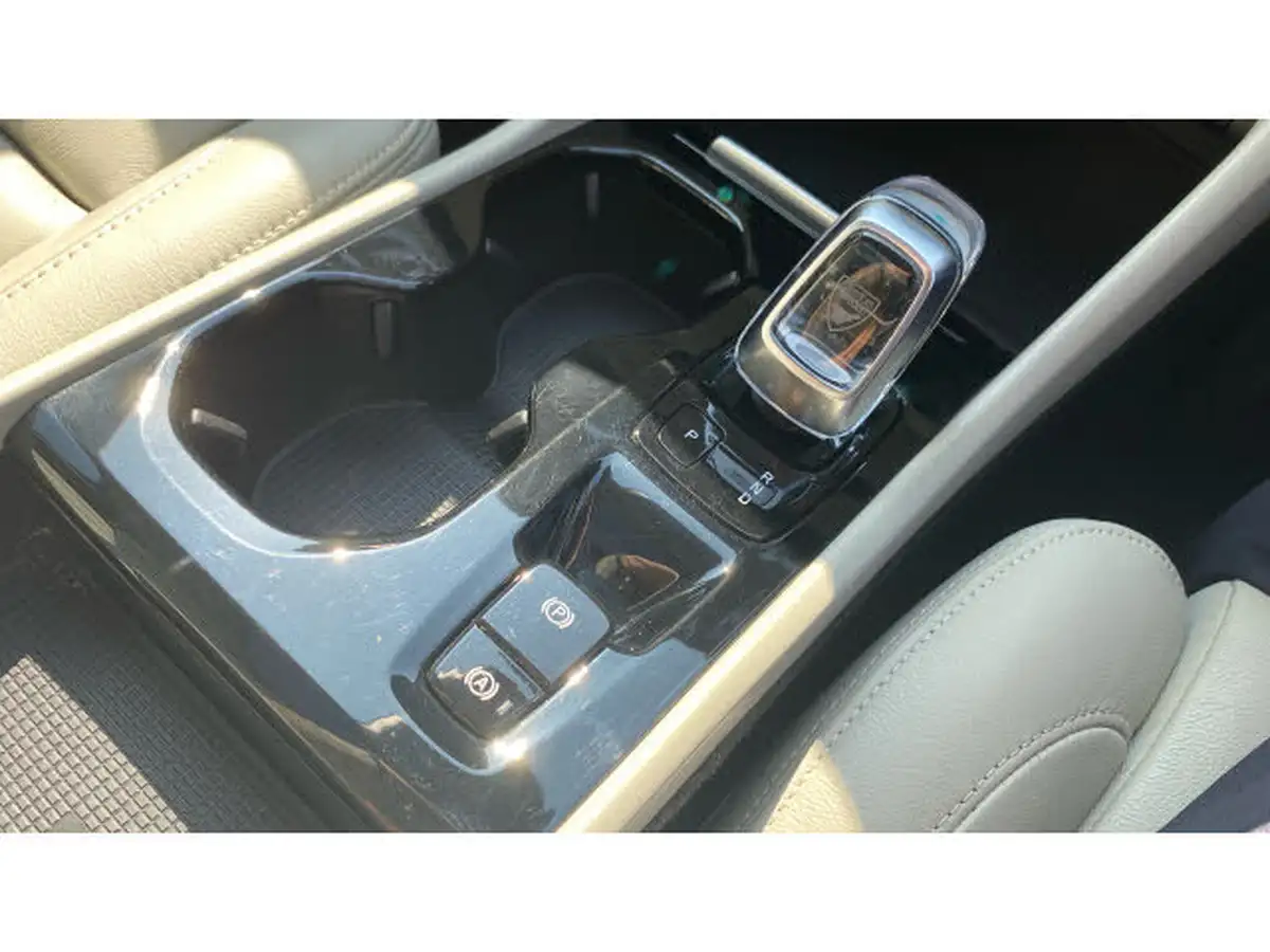 2021-volvo-xc40-15-t5-inscription-pro-258bhp-big-35